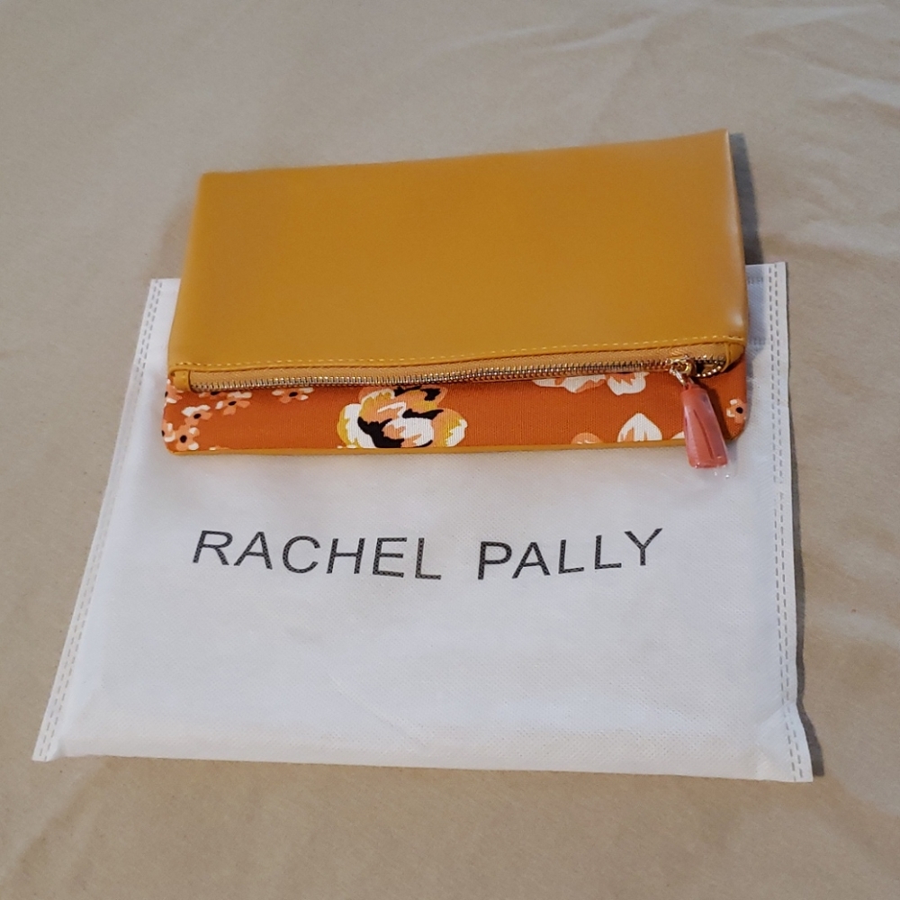 Rachel Pally canvas & faux leather cluth bag!
